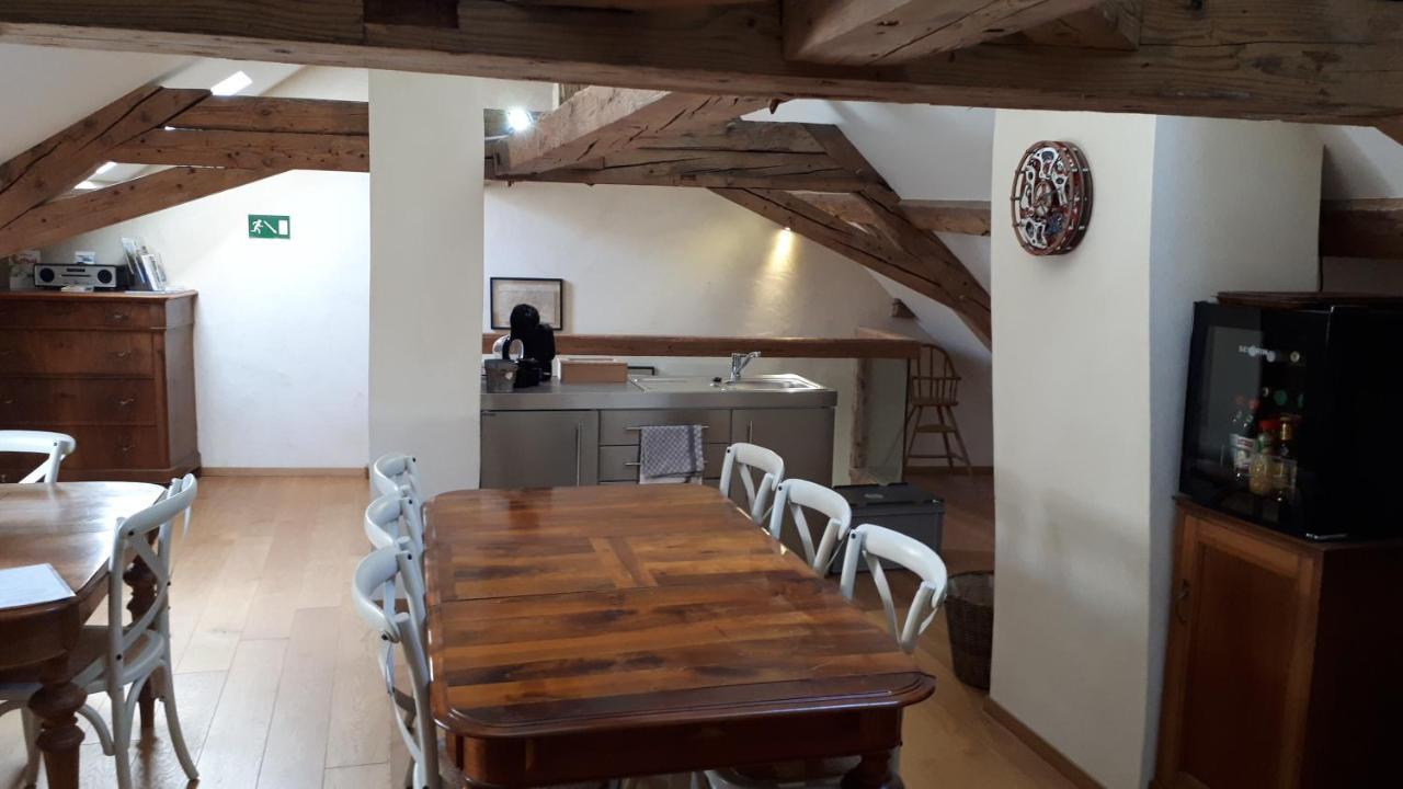 Romainmotier Maison Junod מראה חיצוני תמונה