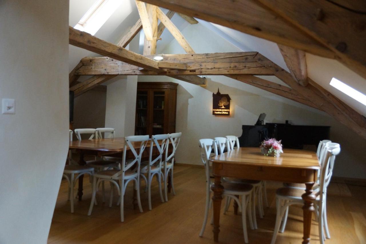 Romainmotier Maison Junod מראה חיצוני תמונה